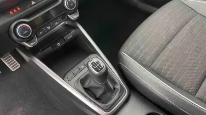 Photo 17 Kia Stonic  1.0 T-GDi 100 ch BVM6
