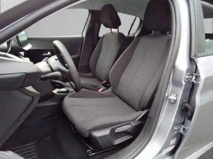 Photo 11 Peugeot 208  Hybrid 110 ch e-DCS6