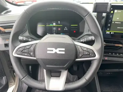 Photo 12 Dacia Duster  Hybrid 155