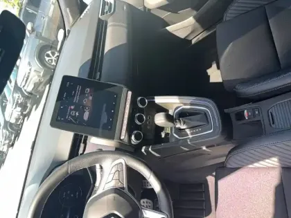 Photo 8 Renault Clio  E-Tech full hybrid 145