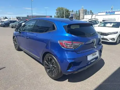 Photo 26 Renault Clio  E-Tech full hybrid 145