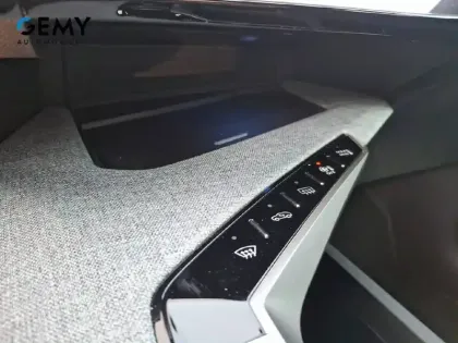 Photo 35 Peugeot 3008  Electrique 230 ch Grande autonomie 97 kWh