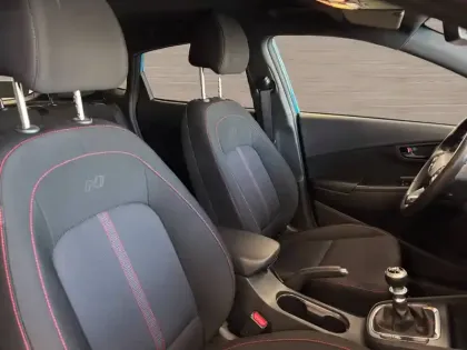 Photo 14 Hyundai Kona  1.0 T-GDi 120 Hybrid 48V