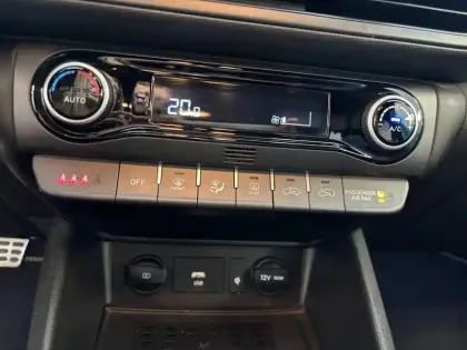 Photo 28 Hyundai Kona  1.0 T-GDi 120 Hybrid 48V