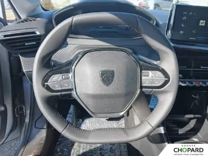 Photo 15 Peugeot 208  Hybrid 110 ch e-DCS6