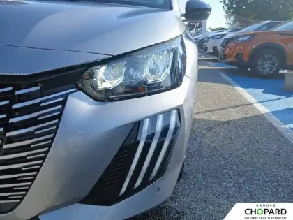 Photo 21 Peugeot 208  Hybrid 110 ch e-DCS6