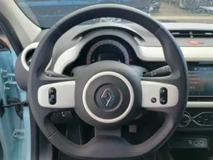 Photo 13 Renault Twingo  III E-Tech