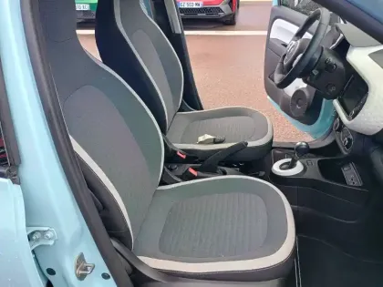 Photo 15 Renault Twingo  III E-Tech