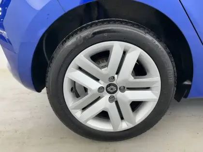 Photo 30 Renault Clio  Blue dCi 100 ch GSR2