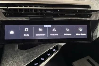 Photo 12 Peugeot 3008  Hybrid 136 e-DCS6
