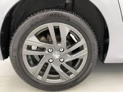 Photo 18 Peugeot 208  PureTech 100 S&S BVM6
