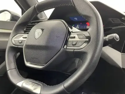 Photo 28 Peugeot 308  PureTech 130ch S&S EAT8
