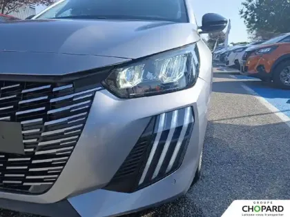 Photo 21 Peugeot 208  Hybrid 110 ch e-DCS6