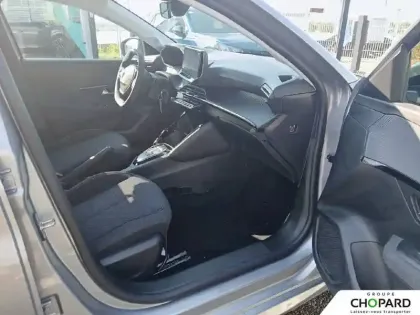 Photo 12 Peugeot 208  Hybrid 110 ch e-DCS6