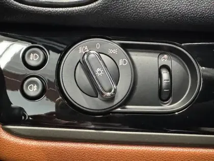 Photo 33 Mini Mini Countryman 125 - 95 ch ALL4 BVA6