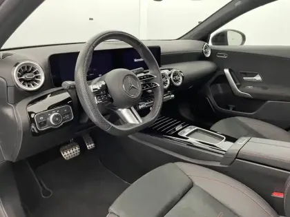Photo 28 Mercedes Classe A  200 d 8G-DCT