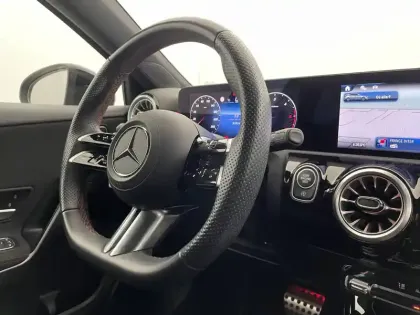 Photo 23 Mercedes Classe A  200 d 8G-DCT
