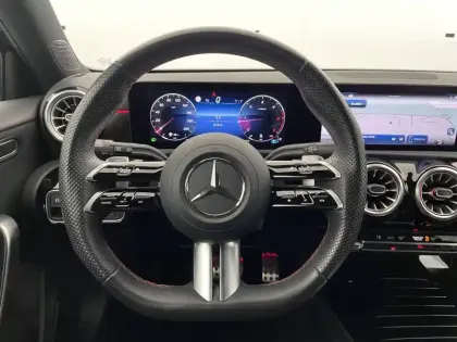 Photo 22 Mercedes Classe A  200 d 8G-DCT
