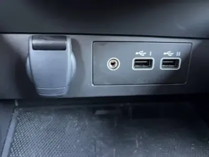 Photo 34 Renault Clio  E-Tech full hybrid 145 ch GSR2