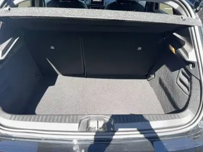 Photo 8 Renault Clio  E-Tech full hybrid 145 ch GSR2