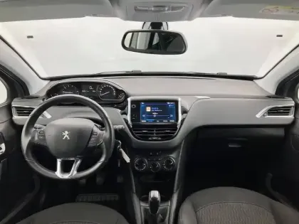 Photo 18 Peugeot 208  BlueHDi 100ch S&S BVM5