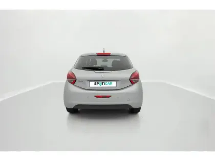 Photo 24 Peugeot 208  BlueHDi 100ch S&S BVM5