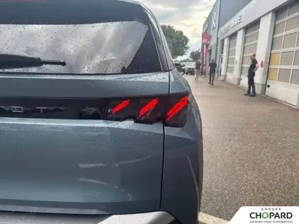 Photo 22 Peugeot 5008  Electrique 210 ch 73 kWh