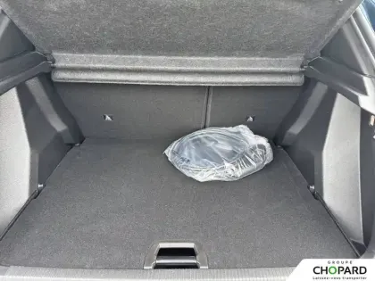 Photo 5 Peugeot 2008  Electrique 54 kWh 156 ch