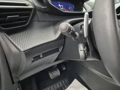 Photo 22 Peugeot 2008  PureTech 130 S&S EAT8