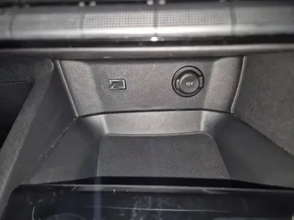 Photo 13 Peugeot 3008  Puretech 130ch S&S EAT8