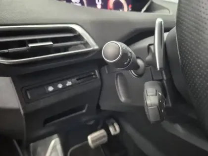 Photo 25 Peugeot 3008  Puretech 130ch S&S EAT8