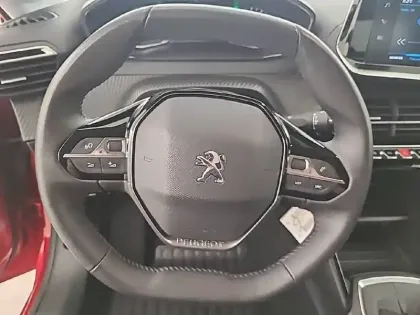 Photo 8 Peugeot 208  PureTech 100 S&S BVM6