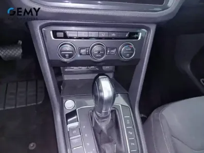 Photo 13 Volkswagen Tiguan  2.0 TDI 150 DSG7