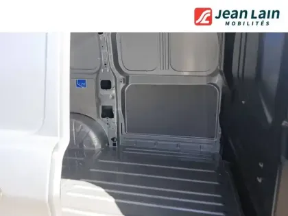 Photo 16 Volkswagen Transporter  VAN L1H1 2.0 TDI 150 BVA8 4MOTION