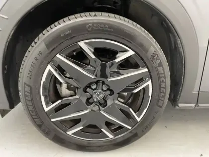 Photo 16 Peugeot 5008  Hybrid 136 e-DCS6