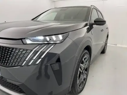 Photo 23 Peugeot 5008  Hybrid 136 e-DCS6