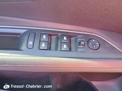 Photo 19 Peugeot 3008  Hybrid4 300 e-EAT8 GT Line
