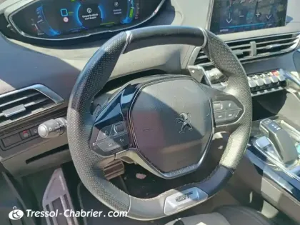 Photo 11 Peugeot 3008  Hybrid4 300 e-EAT8 GT Line