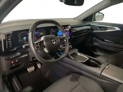 Photo 8 Renault Espace VI E-Tech full hybrid 200 GSR2 Iconic