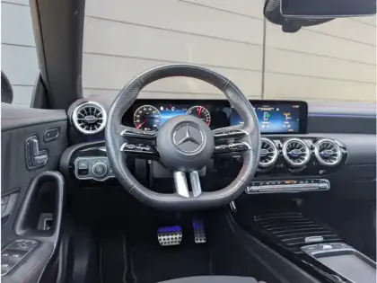 Photo 11 Mercedes CLA 250 e Hybrid EQ 