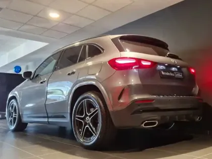Photo 10 Mercedes GLA 200 d AMG Line