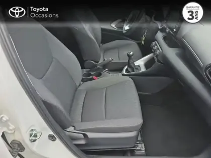 Photo 5 Toyota Yaris  70 VVT-i Dynamic Business 5p MY22
