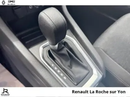 Photo 5 Renault Clio  1.6 E-Tech hybride 145ch Equilibre