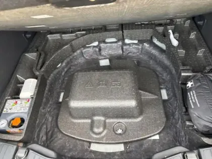 Photo 9 Ford Kuga  2.5 Duratec 190ch FHEV E85 Vignale BVA