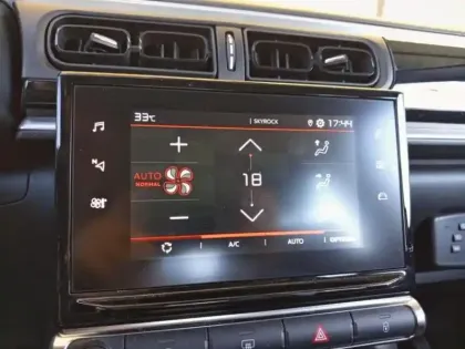 Photo 13 Citroën C3  1.2 PureTech 110ch S&S MAX Boite Automatique