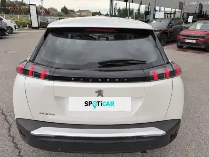 Photo 5 Peugeot 2008  1.2 PureTech 100ch S&S Style