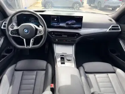 Photo 5 BMW Serie 3 Série 3 Touring 330eA xDrive 292ch M Sport