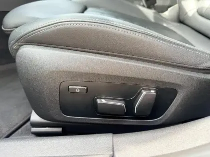 Photo 28 BMW Serie 3 Série 3 Touring 330eA xDrive 292ch M Sport