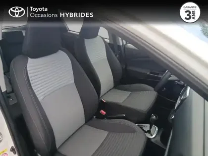 Photo 5 Toyota Yaris  100h Dynamic 5p RC18