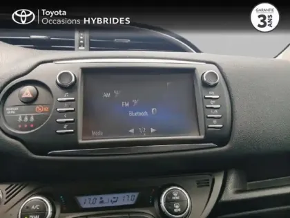 Photo 14 Toyota Yaris  100h Dynamic 5p RC18